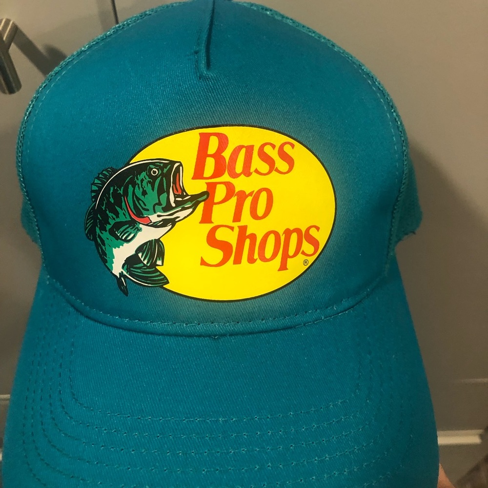 Bass Pro Shop trucker hat